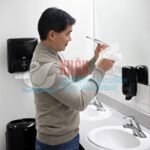 KT-551008 Tork Matic® H1 Sistem Siyah Manuel Autocut Havlu Kâğıt Rulosu Hareketli Havlu Dispenseri - Görsel 3